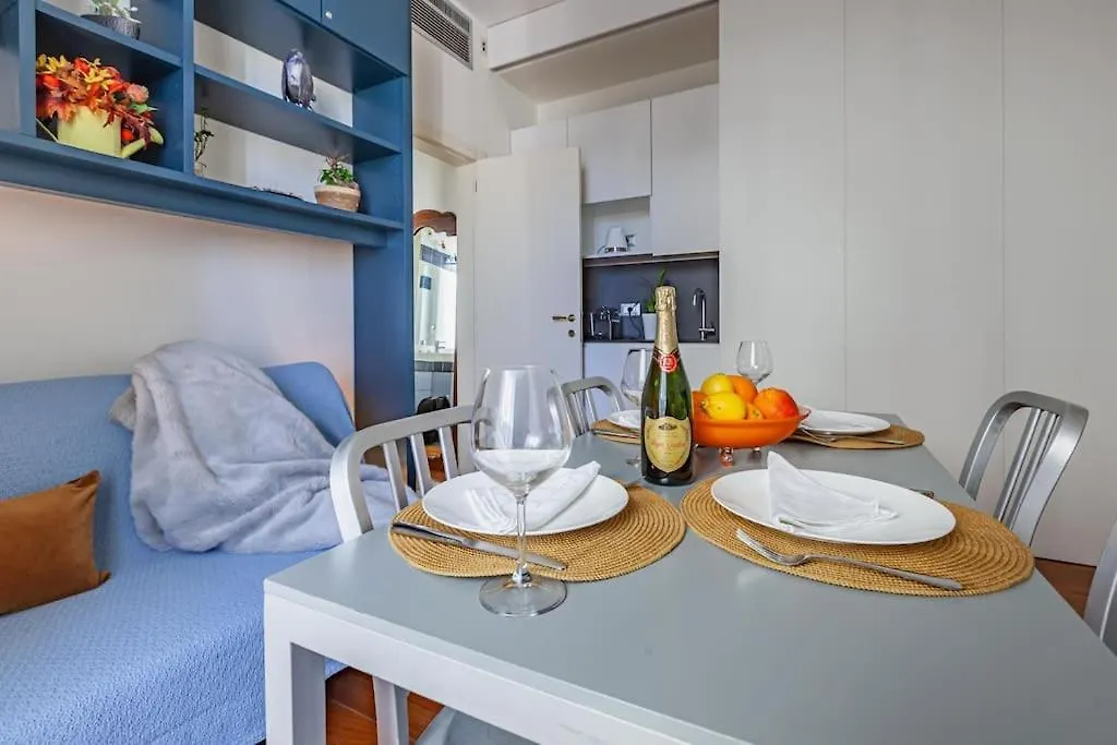Appartamento Chicco In Zona Elegante Milan Apartment